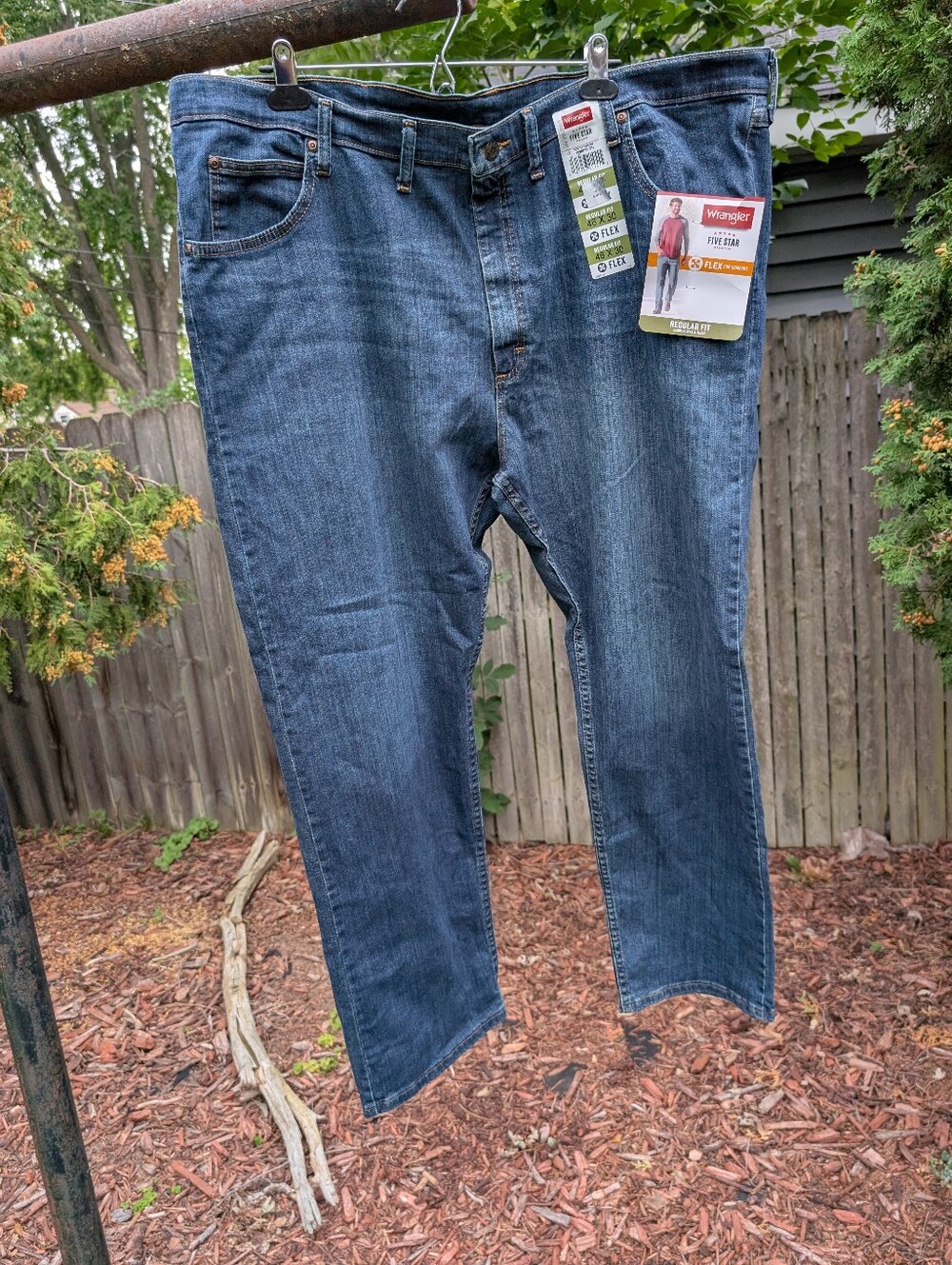 Wrangler Men's Regular Fit Blue Jeans Size 40 X 30